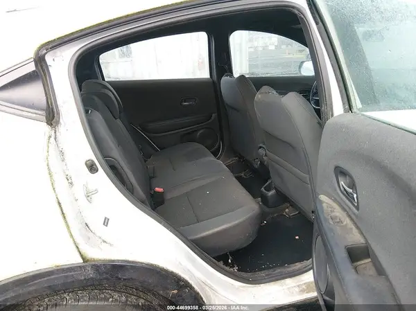 3CZRU6H13KM702593 2019 HONDA HR-V - Image 8