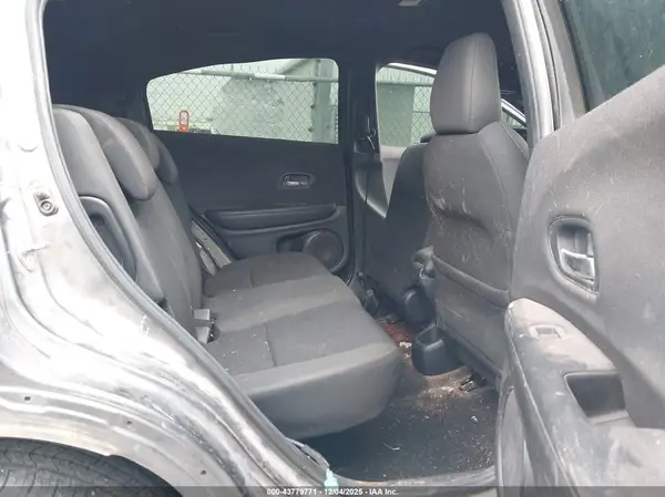 3CZRU6H13KM728921 2019 HONDA HR-V - Image 8