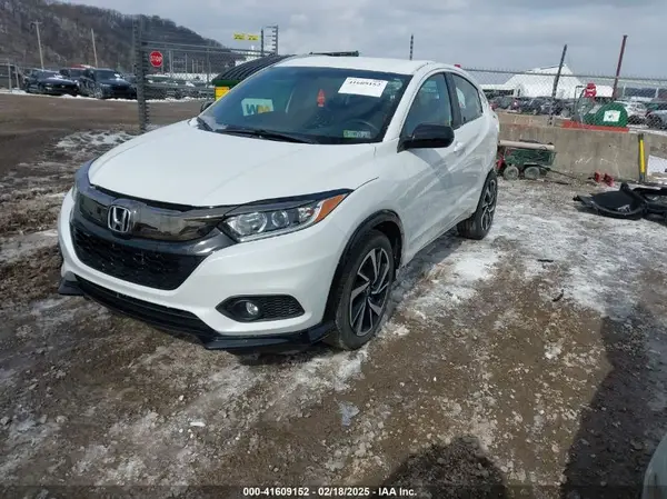 3CZRU6H13LM704359 2020 HONDA HR-V - Image 2