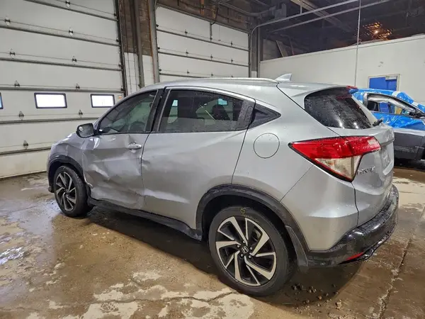 3CZRU6H13LM733702 2020 HONDA HR-V - Image 2