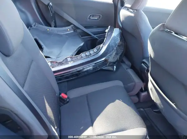 3CZRU6H13MM708557 2021 HONDA HR-V - Image 8