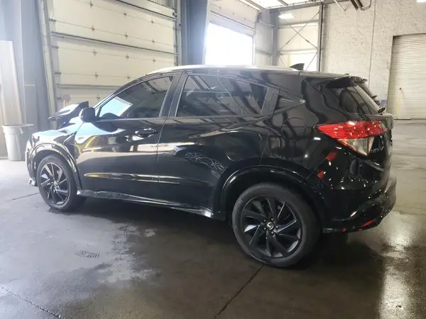 3CZRU6H13MM718926 2021 HONDA HR-V - Image 2