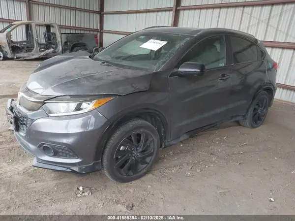 3CZRU6H13MM752512 2021 HONDA HR-V - Image 2