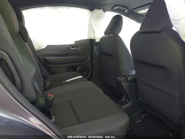 3CZRU6H13NM740359 2022 HONDA HR-V - Image 8