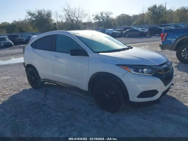 3CZRU6H13NM753175 2022 HONDA HR-V - Image 1