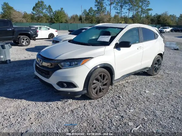 3CZRU6H13NM753175 2022 HONDA HR-V - Image 2