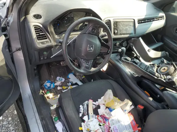 3CZRU6H13NM764032 2022 HONDA HR-V - Image 8