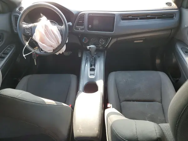 3CZRU6H14KG714136 2019 HONDA HR-V - Image 8