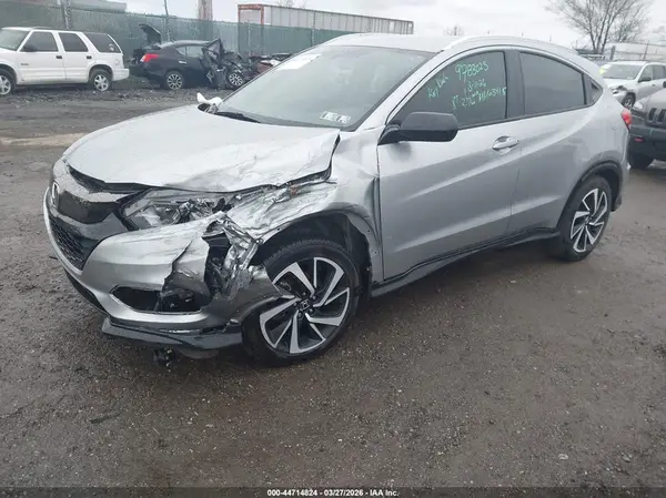 3CZRU6H14KG718798 2019 HONDA HR-V - Image 2