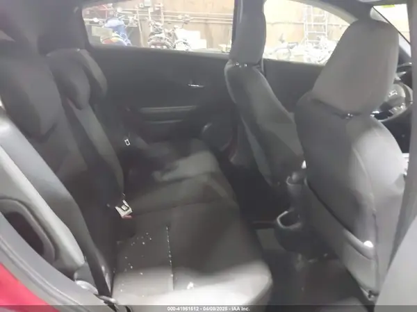 3CZRU6H14KG725766 2019 HONDA HR-V - Image 8