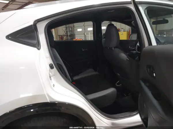 3CZRU6H14KM721024 2019 HONDA HR-V - Image 8
