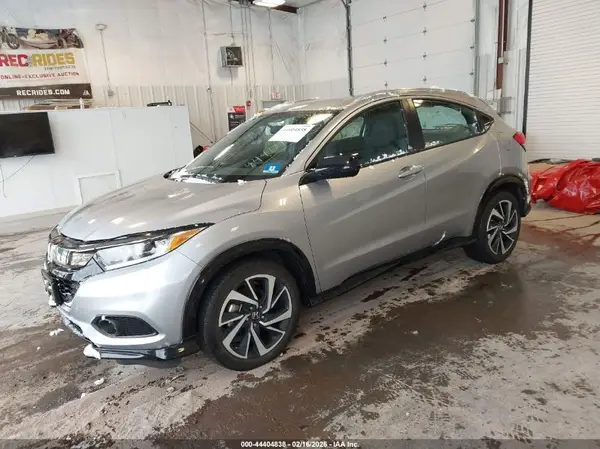 3CZRU6H14KM738034 2019 HONDA HR-V - Image 2