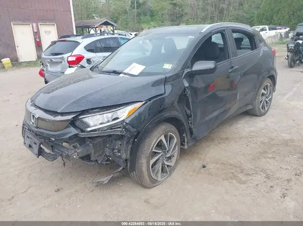 3CZRU6H14KM739555 2019 HONDA HR-V - Image 2
