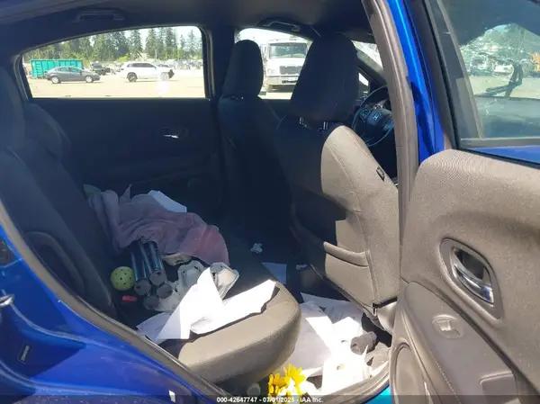 3CZRU6H15KG700343 2019 HONDA HR-V - Image 8
