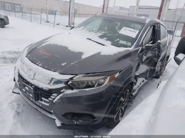 3CZRU6H15KG705073 2019 HONDA HR-V - Image 2