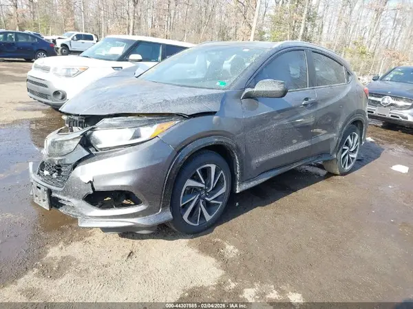 3CZRU6H15KG706904 2019 HONDA HR-V - Image 2