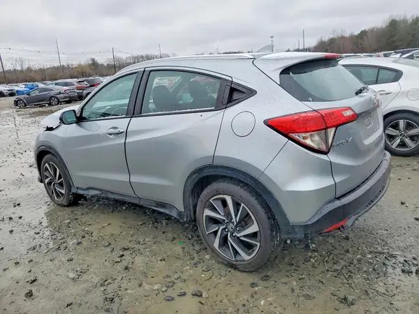 3CZRU6H15KG708037 2019 HONDA HR-V - Image 2