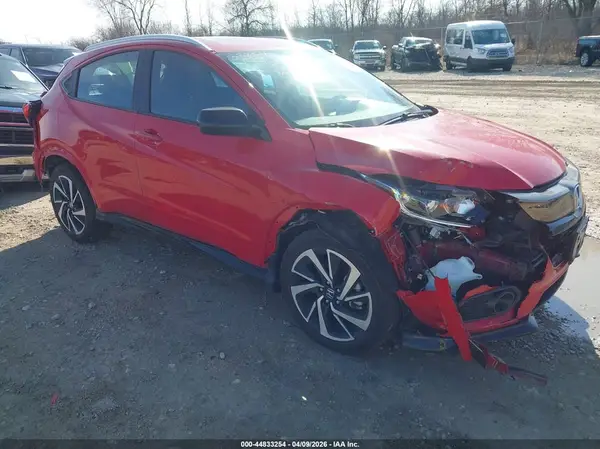 3CZRU6H15KG708989 2019 HONDA HR-V - Image 1