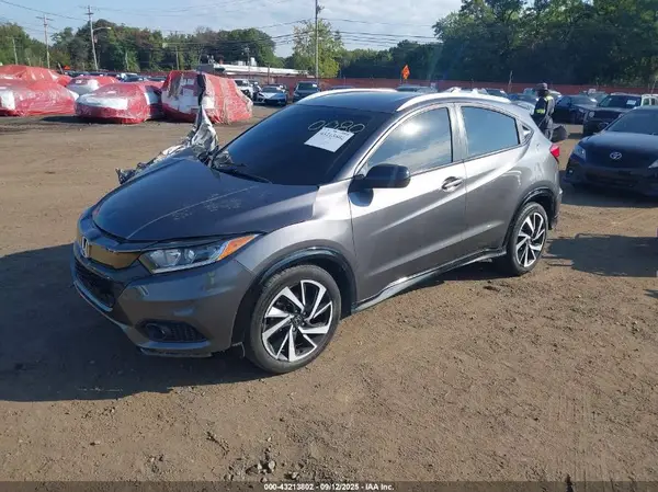 3CZRU6H15KG710080 2019 HONDA HR-V - Image 2