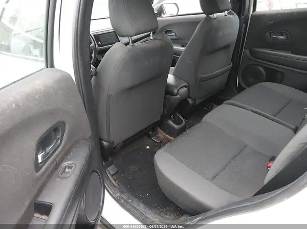 3CZRU6H15KM729357 2019 HONDA HR-V - Image 8