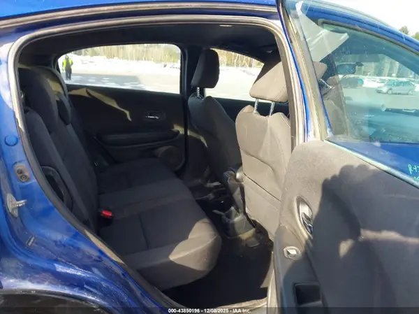 3CZRU6H15KM734140 2019 HONDA HR-V - Image 8