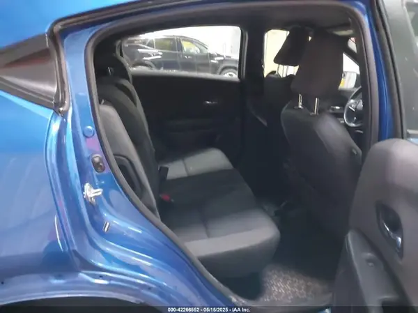 3CZRU6H15LM738299 2020 HONDA HR-V - Image 8