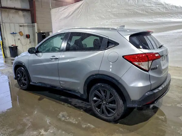 3CZRU6H15MM701853 2021 HONDA HR-V - Image 2