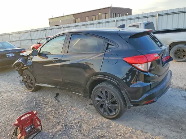 3CZRU6H15MM748476 2021 HONDA HR-V - Image 2