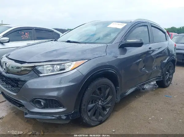 3CZRU6H15NM706990 2022 HONDA HR-V - Image 2