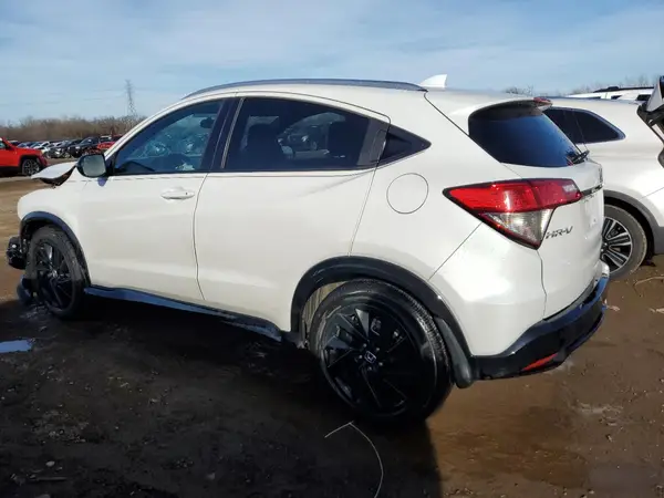 3CZRU6H15NM735454 2022 HONDA HR-V - Image 2