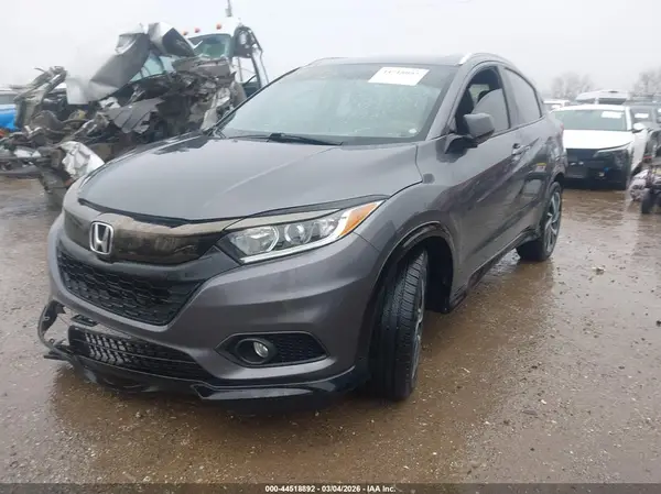 3CZRU6H16KG706054 2019 HONDA HR-V - Image 2