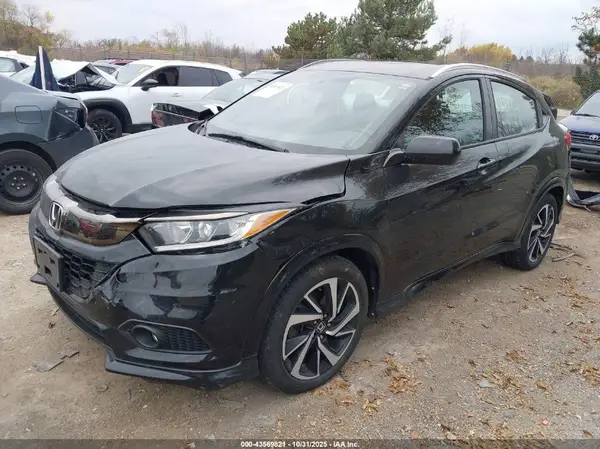 3CZRU6H16KG709570 2019 HONDA HR-V - Image 2