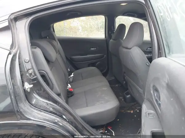 3CZRU6H16KG709570 2019 HONDA HR-V - Image 8