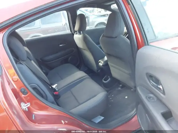 3CZRU6H16KG710508 2019 HONDA HR-V - Image 8