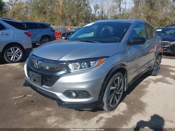 3CZRU6H16KG715627 2019 HONDA HR-V - Image 2