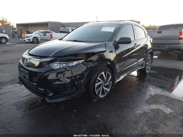 3CZRU6H16KG717037 2019 HONDA HR-V - Image 2