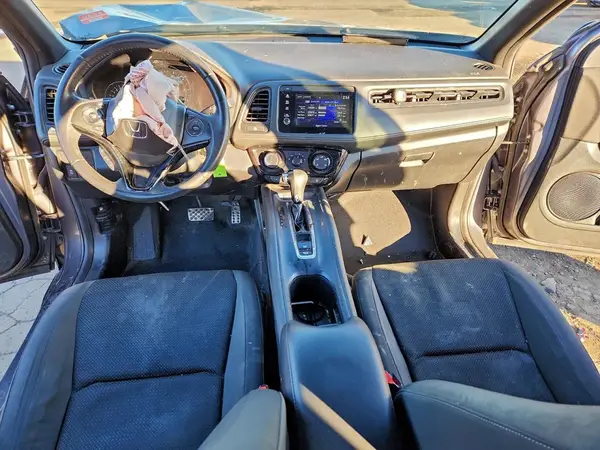 3CZRU6H16KG717264 2019 HONDA HR-V - Image 8