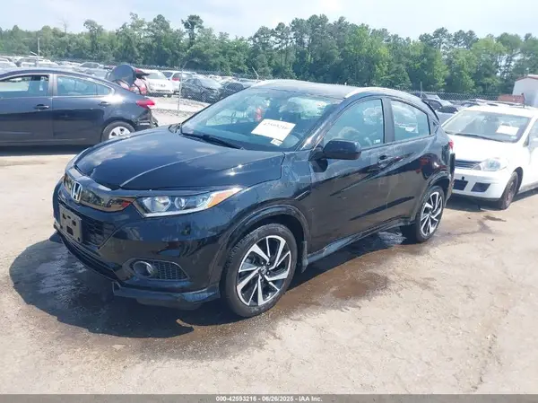 3CZRU6H16KG717569 2019 HONDA HR-V - Image 2