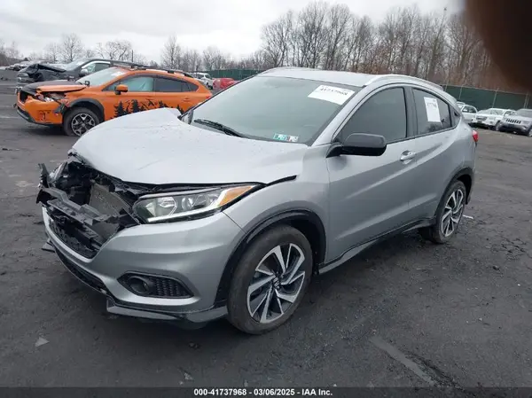 3CZRU6H16KG719371 2019 HONDA HR-V - Image 2