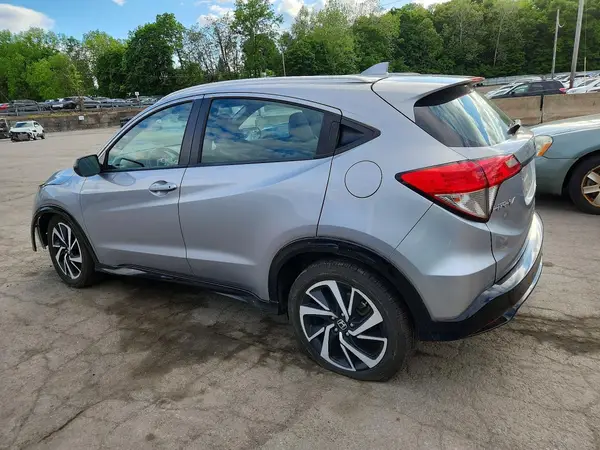 3CZRU6H16KG722741 2019 HONDA HR-V - Image 2