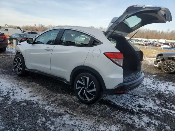 3CZRU6H16KM727326 2019 HONDA HR-V - Image 2