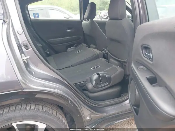 3CZRU6H16KM732106 2019 HONDA HR-V - Image 8