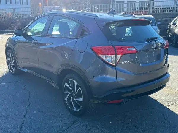 3CZRU6H16KM734891 2019 HONDA HR-V - Image 2