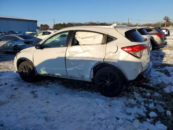 3CZRU6H16MM713557 2021 HONDA HR-V - Image 2