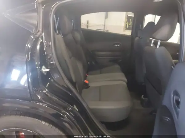 3CZRU6H16MM743688 2021 HONDA HR-V - Image 8