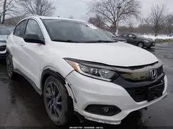 3CZRU6H16MM747501 2021 HONDA HR-V