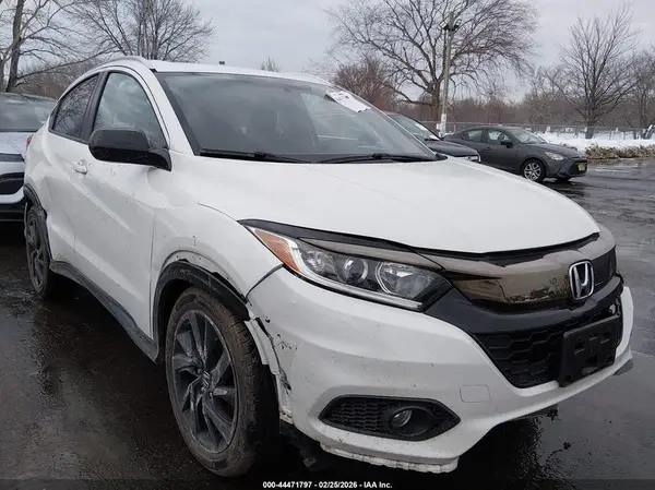 3CZRU6H16MM747501 2021 HONDA HR-V