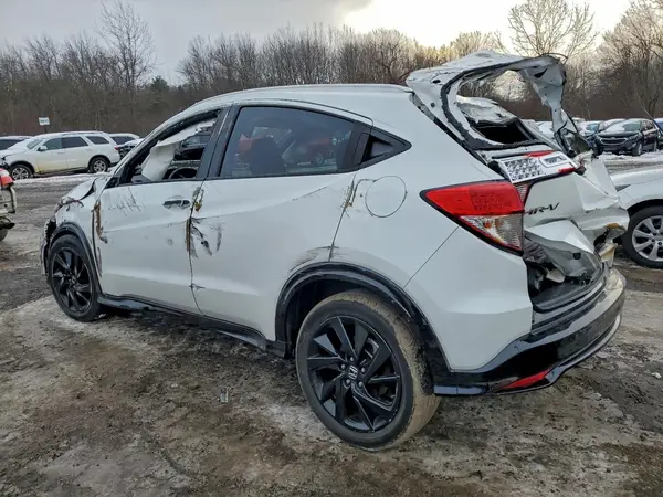 3CZRU6H16MM748941 2021 HONDA HR-V - Image 2