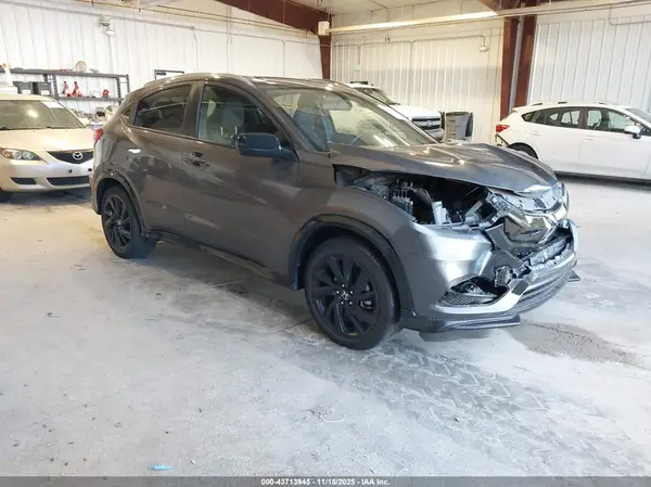 3CZRU6H16NM752330 2022 HONDA HR-V - Image 1