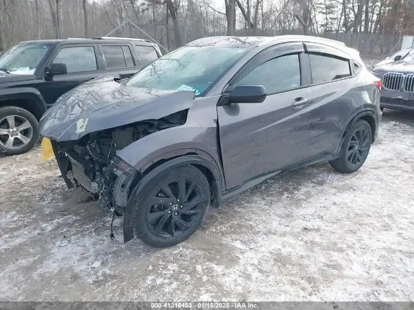 3CZRU6H16NM758919 2022 HONDA HR-V - Image 2